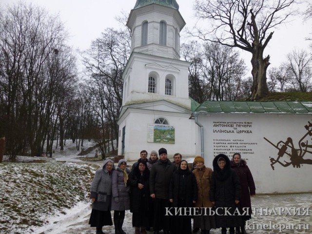 Паломническая поездка прихожан Кинельской Епархии в Украину во главе с  иеромонахом  Агафангелом 
